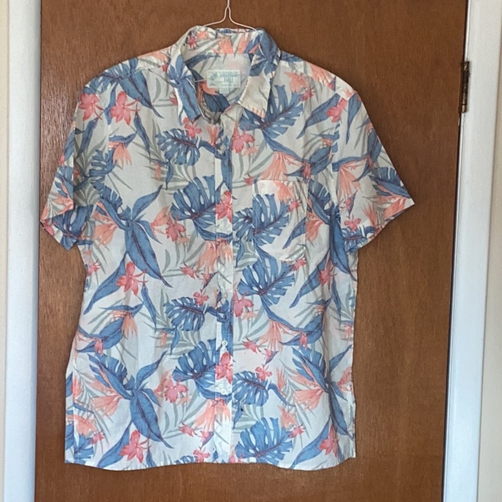 American Eagle new with tags size XL